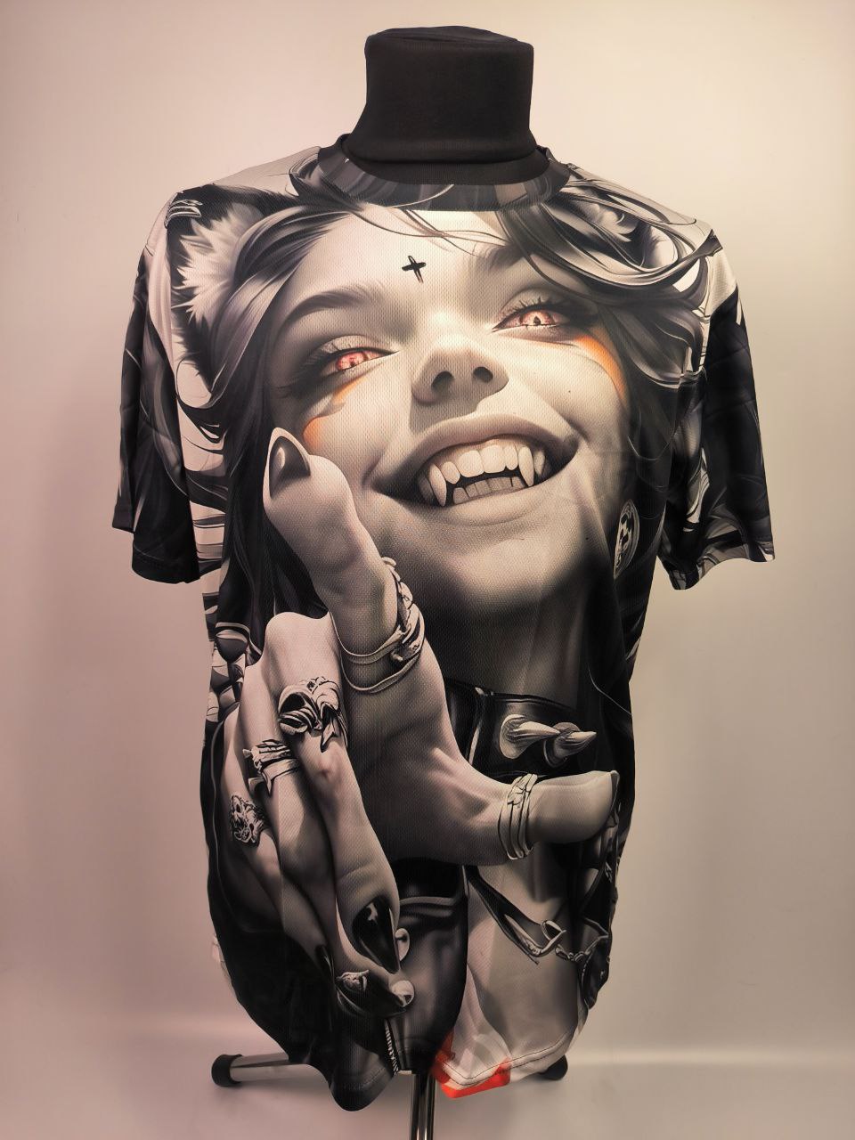 Футболка Dark Smile — готичний арт у стилі вамп - Зображення 2