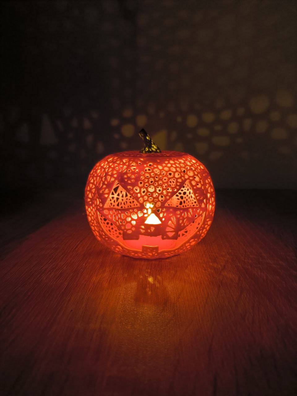 Гелоуїнський 3D-світильник із LED підсвіткою — гарбузка від Dizzy3D - Зображення 2